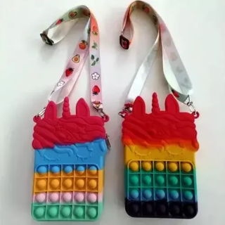 Toptan Popit Sırt ve El Çantaları