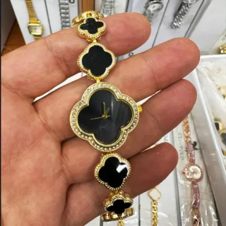 Toptan Yonca Desenli Bayan Bileklik Saatler | Toptancigeldi.com