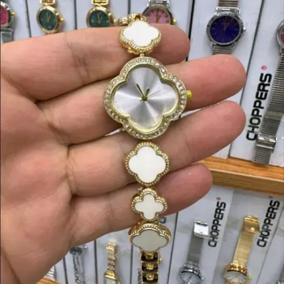 Toptan Yonca Desenli Bayan Bileklik Saatler | Toptancigeldi.com