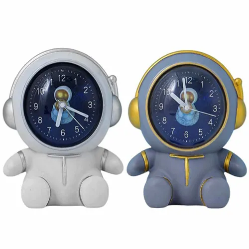 Toptan astronot tasarımlı masa saati ve kumbara modeli