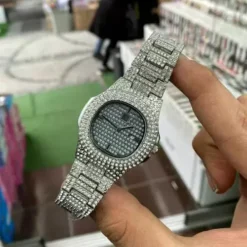 Alternative view of Toptan Bayan Saat – Patek Philippe Kasa Taşlı Model | 2025